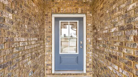 Entry Way - 109 Horseshoe Blvd, Clinton, MS 39056 photo 1 of 6