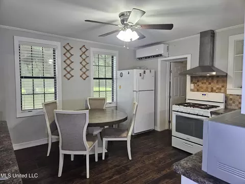 6067 Daugherty Rd, Long Beach, MS 39560 photo 7