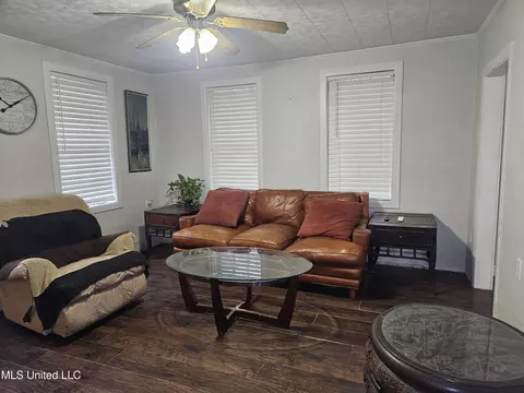 6067 Daugherty Rd, Long Beach, MS 39560 photo 4