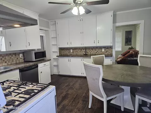 6067 Daugherty Rd, Long Beach, MS 39560 photo 8