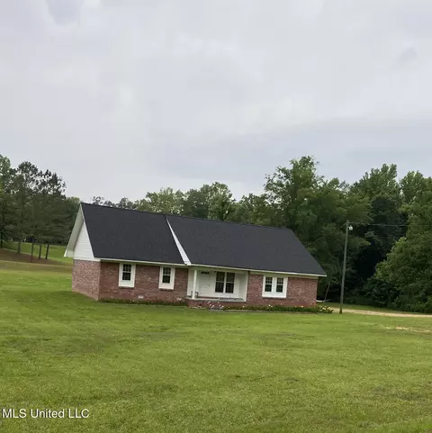 59 Redell Dr, Winona, MS 38967