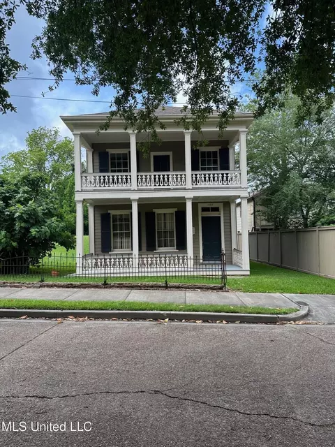 Exterior - 608 High St, Natchez, MS 39120 photo 15 of 15