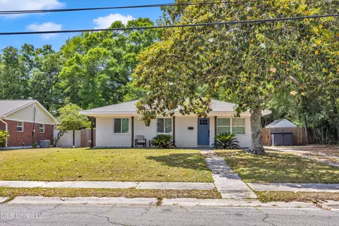 708 Augustine Dr, Gulfport, MS 39507