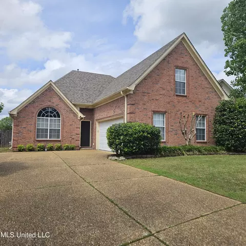 1116 Warwick Pl, Southaven, MS 38671
