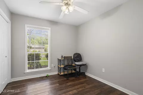 Bedroom - 5863 Cypress Trl, Jackson, MS 39211 photo 5 of 5
