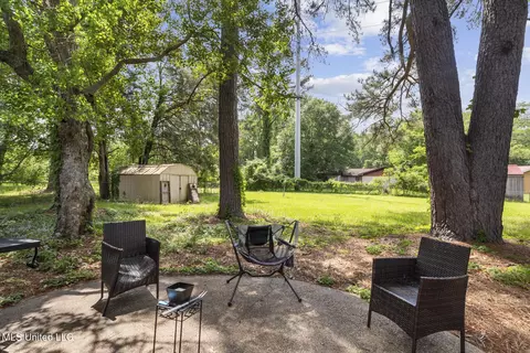 Exterior - 5863 Cypress Trl, Jackson, MS 39211 photo 4 of 4