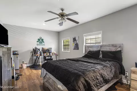 Bedroom - 5863 Cypress Trl, Jackson, MS 39211 photo 2 of 5