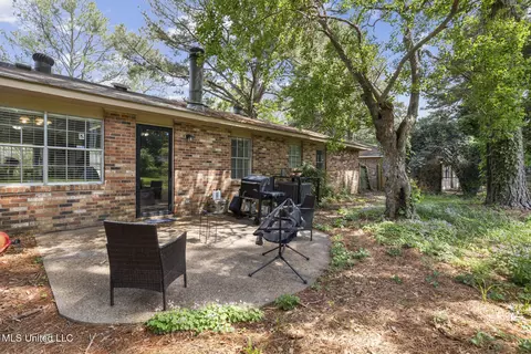 Exterior - 5863 Cypress Trl, Jackson, MS 39211 photo 2 of 4