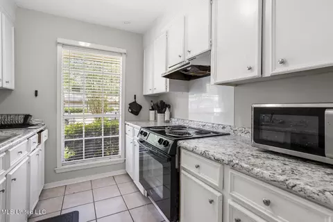 Kitchen - 5863 Cypress Trl, Jackson, MS 39211 photo 1 of 2