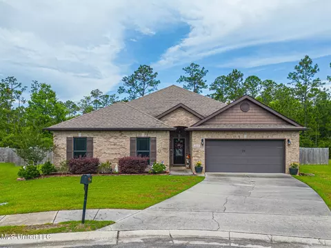 18255 Tulip Cv, Gulfport, MS 39503