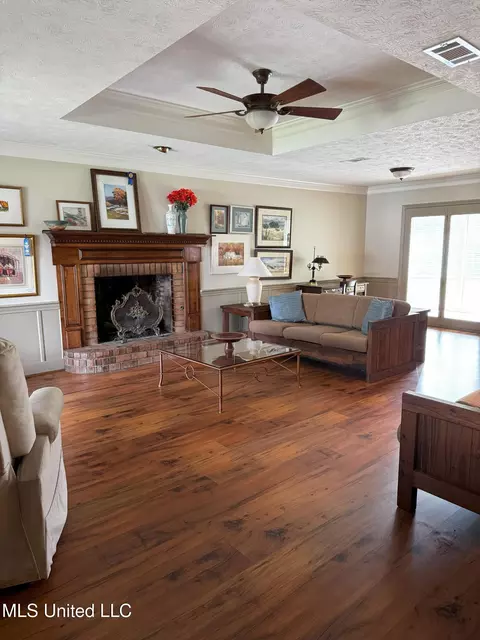 24 Dawnview Dr, Brandon, MS 39042 photo 2