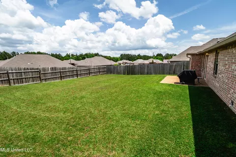 Exterior - 478 Fairway Ave, Byram, MS 39272 photo 3 of 5