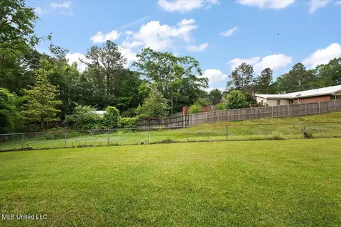 Exterior - 232 Pinehurst Cir, Hazlehurst, MS 39083 photo 7 of 7