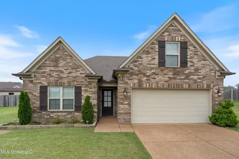 2682 Molly Ln, Southaven, MS 38672