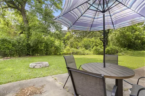 Exterior - 165 Beechcrest Dr, Jackson, MS 39211 photo 5 of 5