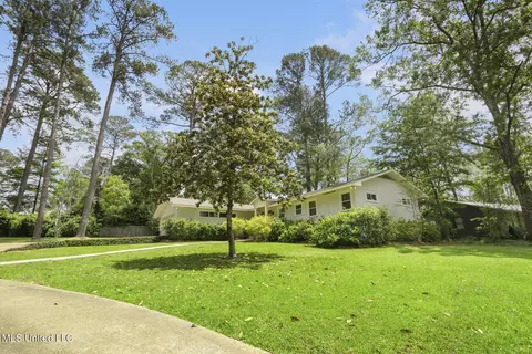 116 Chippewa Cir, Jackson, MS 39211
