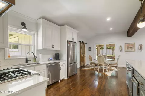 Kitchen - 116 Chippewa Cir, Jackson, MS 39211 photo 1 of 5