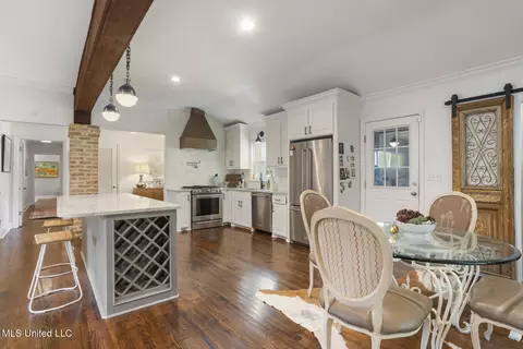 Kitchen - 116 Chippewa Cir, Jackson, MS 39211 photo 4 of 5