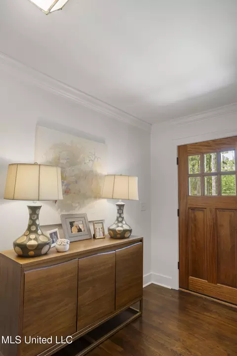 Entry Way - 116 Chippewa Cir, Jackson, MS 39211 photo 1 of 1