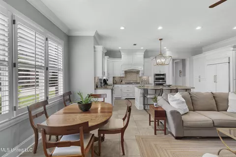 Dining - 133 Bristol Dr, Madison, MS 39110 photo 3 of 3