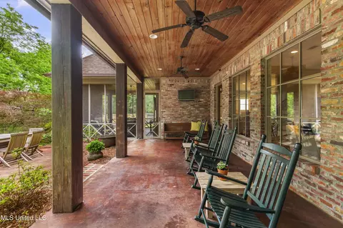 Exterior - 133 Bristol Dr, Madison, MS 39110 photo 12 of 18