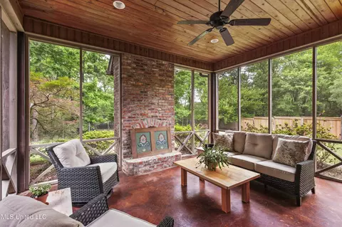 Exterior - 133 Bristol Dr, Madison, MS 39110 photo 7 of 18