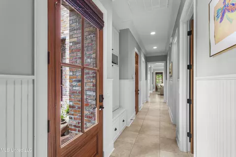 Entry Way - 133 Bristol Dr, Madison, MS 39110 photo 5 of 6