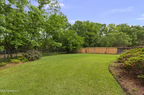 Exterior - 133 Bristol Dr, Madison, MS 39110 photo 17 of 18