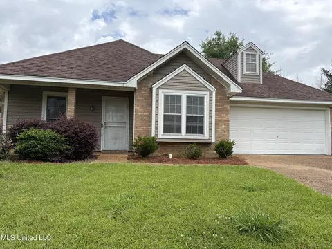 Exterior - 420 Vining Ct, Byram, MS 39272 photo 2 of 4