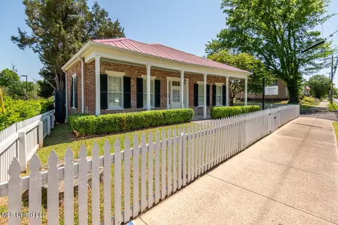 423 S Canal St, Natchez, MS 39120