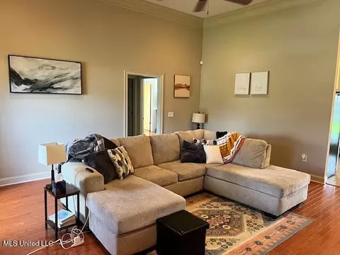 113 W Pinebrook Dr, Brandon, MS 39047 photo 2