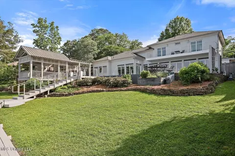 Exterior - 205 Audubon Point Dr, Brandon, MS 39047 photo 20 of 24