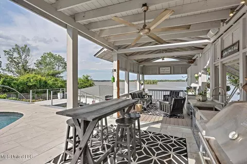 Exterior - 205 Audubon Point Dr, Brandon, MS 39047 photo 11 of 24