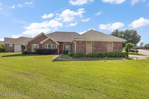 304 Kings Ridge Cir, Brandon, MS 39047