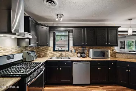 Kitchen - 4678 Nisqually Rd, Jackson, MS 39206 photo 3 of 3