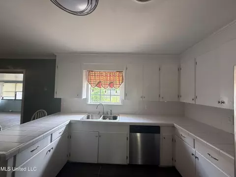 104 Mcgregor Way, Natchez, MS 39120 photo 3
