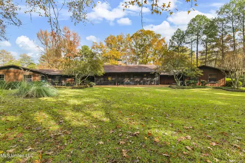 Exterior - 305 Hand Dr, Flowood, MS 39232 photo 26 of 31