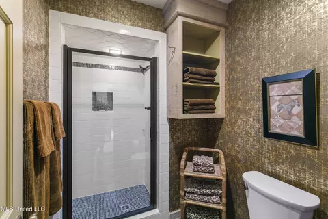 Bath - 305 Hand Dr, Flowood, MS 39232 photo 2 of 11