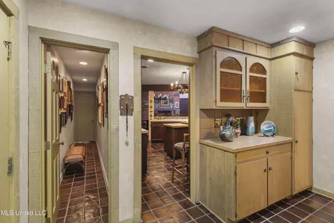 Entry Way - 305 Hand Dr, Flowood, MS 39232 photo 5 of 5