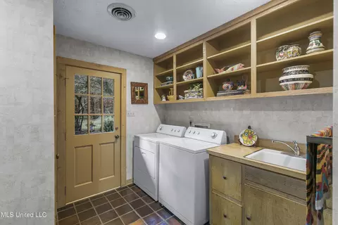 Other - 305 Hand Dr, Flowood, MS 39232 photo 7 of 20