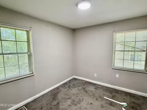 Bedroom - 1729 Gibralter Dr, Jackson, MS 39204 photo 2 of 3