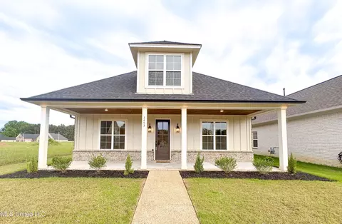 Exterior - 3453 Kreunen St, Nesbit, MS 38651 photo 2 of 5