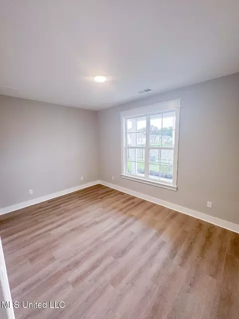 Bedroom - 3453 Kreunen St, Nesbit, MS 38651 photo 1 of 2