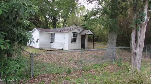 3001 Hewes Ave, Gulfport, MS 39507