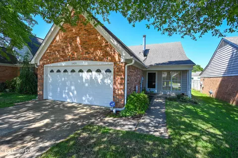 5459 Bradley Ln, Southaven, MS 38671