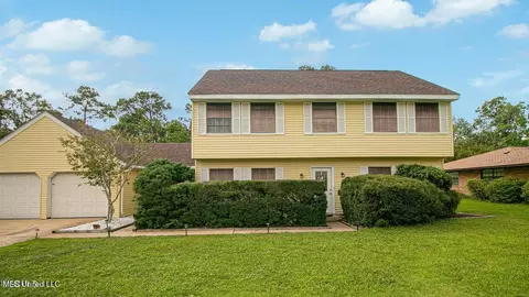 1100 Hickory Dr, Long Beach, MS 39560