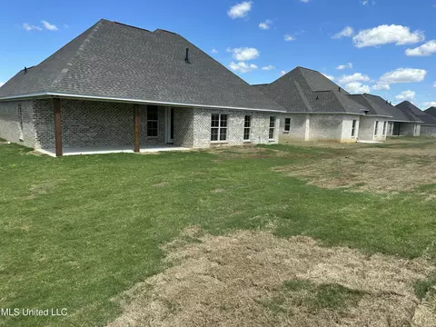 Exterior - 460 Aurora Cir, Canton, MS 39046 photo 2 of 2
