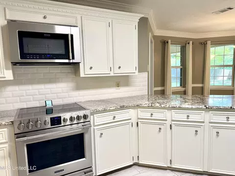 320 Colonial Dr, Madison, MS 39110 photo 14