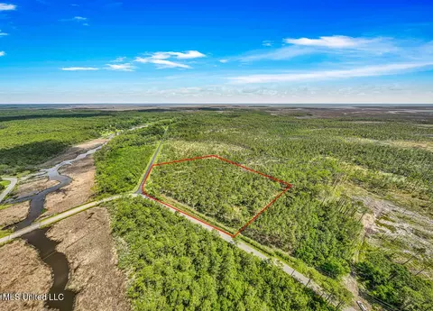 05 Bayou Cumbest Rd, Moss Point, MS 39562