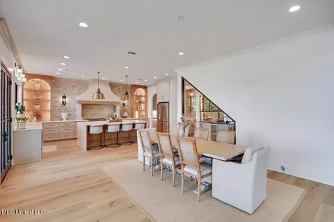 Dining - 122 Neptune Shr, Madison, MS 39110 photo 2 of 5